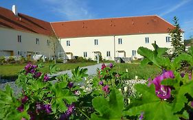 Ferienwohnungen im Kloster
